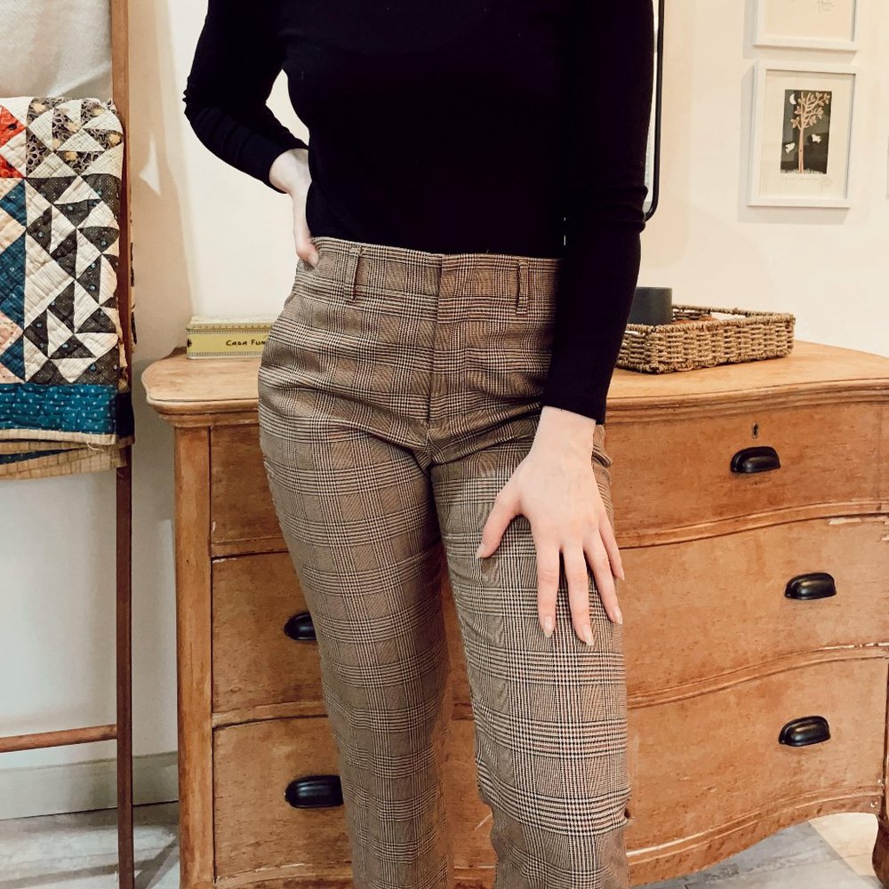 Gap Brown Plaid Capri Trousers (size US 8 petite)